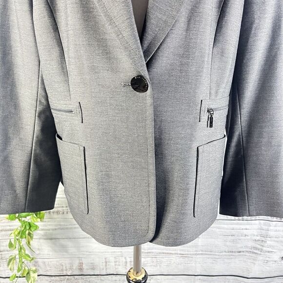 Tahari Blazer Jacket sz 16 Classic Gray Pockets Suit Career Professional Church - Picture 7 of 14